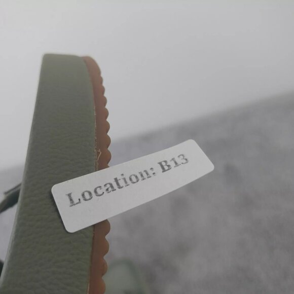 Caslon Sandals Womens Size 7.5 Shoes Thong Sandal Sage Green Slip On Leather - Picture 12 of 12